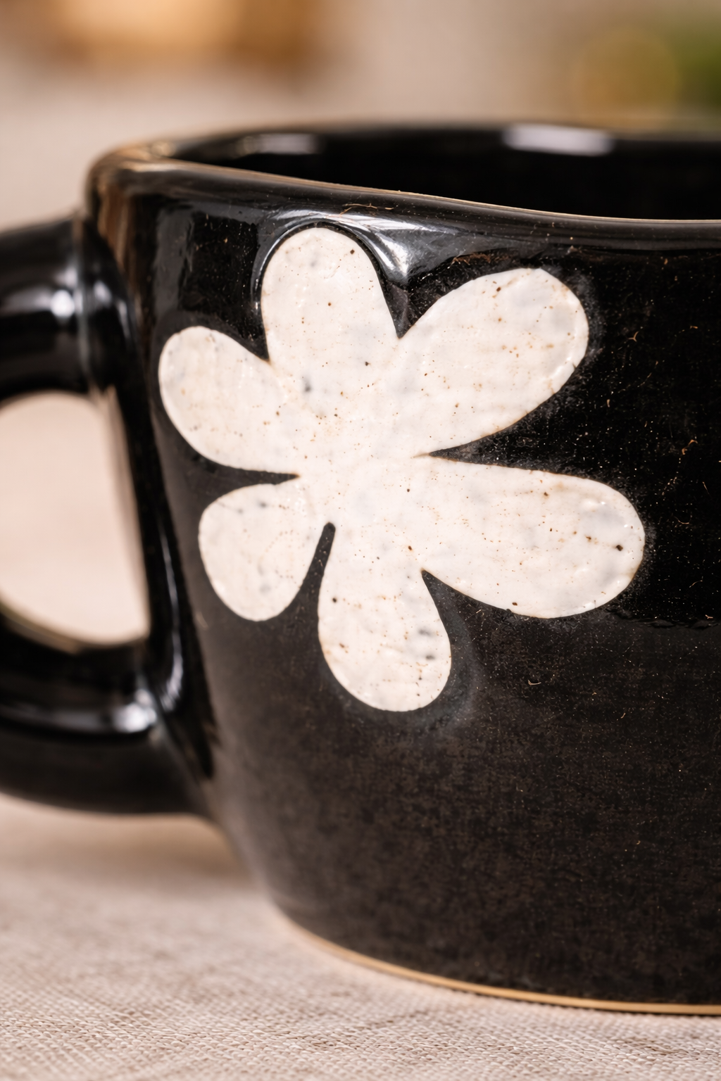 Black Floral Ceramic Coffee Mug – Aesthetic Flower Tea Cup